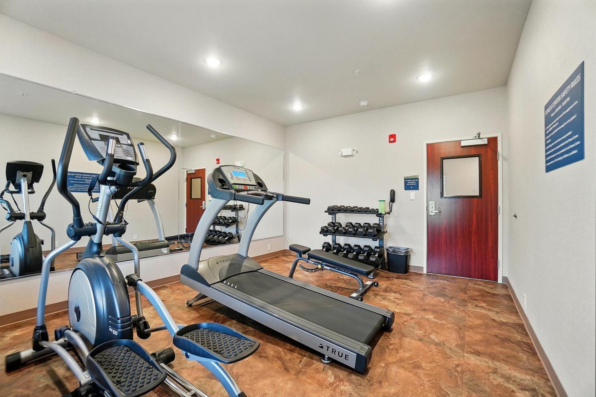 Cobblestone Hotel & Suites - Russells Point At Indian Lake מראה חיצוני תמונה