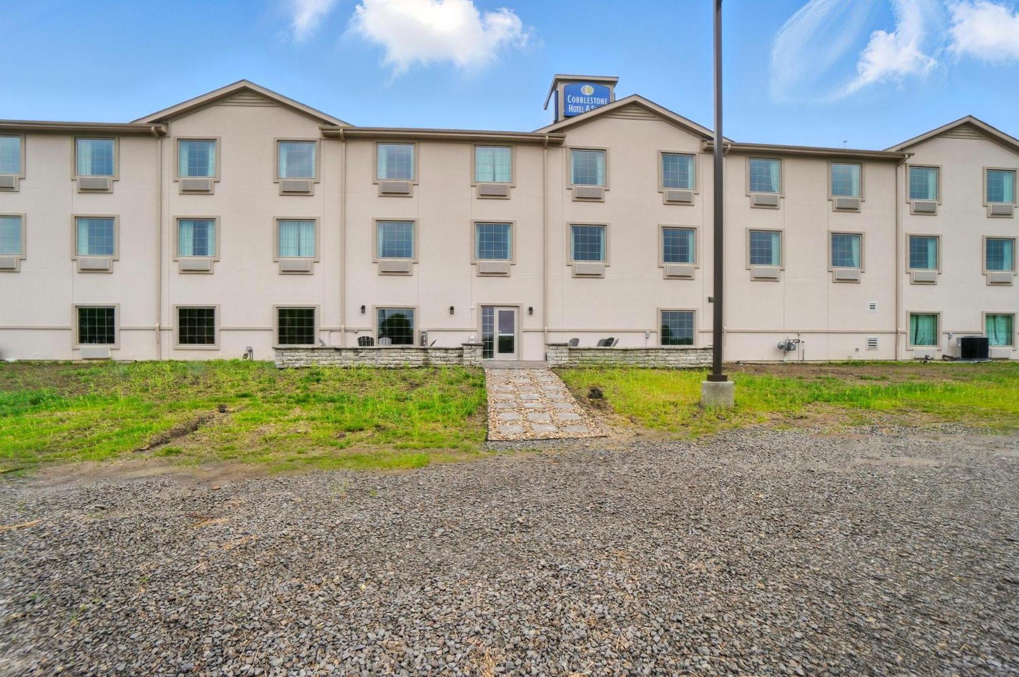 Cobblestone Hotel & Suites - Russells Point At Indian Lake מראה חיצוני תמונה